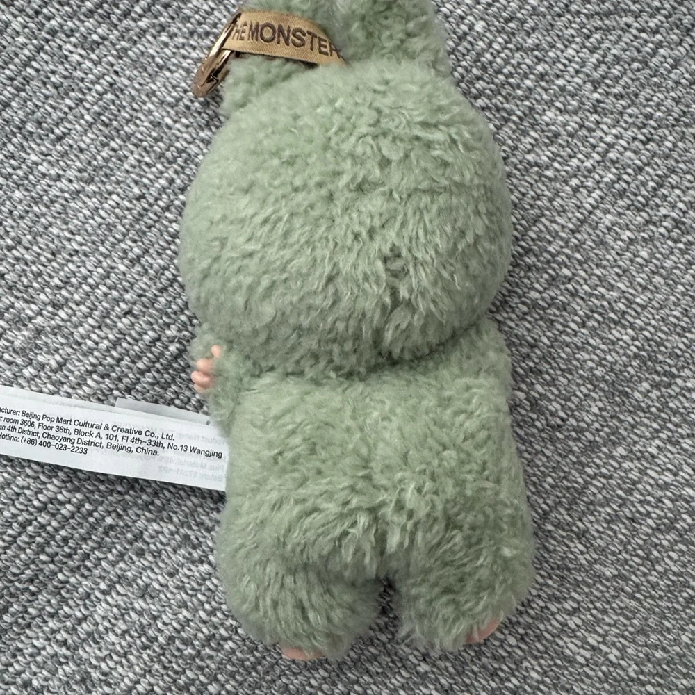 100% authentic Labubu Green - Picture 3 of 4